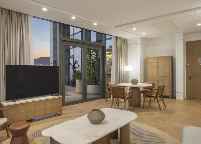 Hyatt Regency Istinyepark 5*