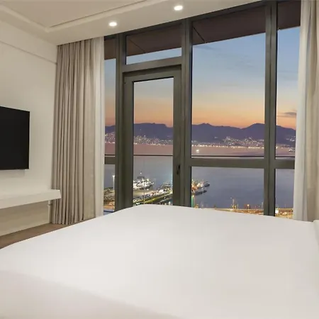 Szálloda Hyatt Regency Istinyepark 5*