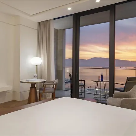 Hyatt Regency Istinyepark 5* İzmir