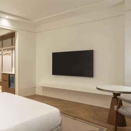 Hyatt Regency Istinyepark 5*